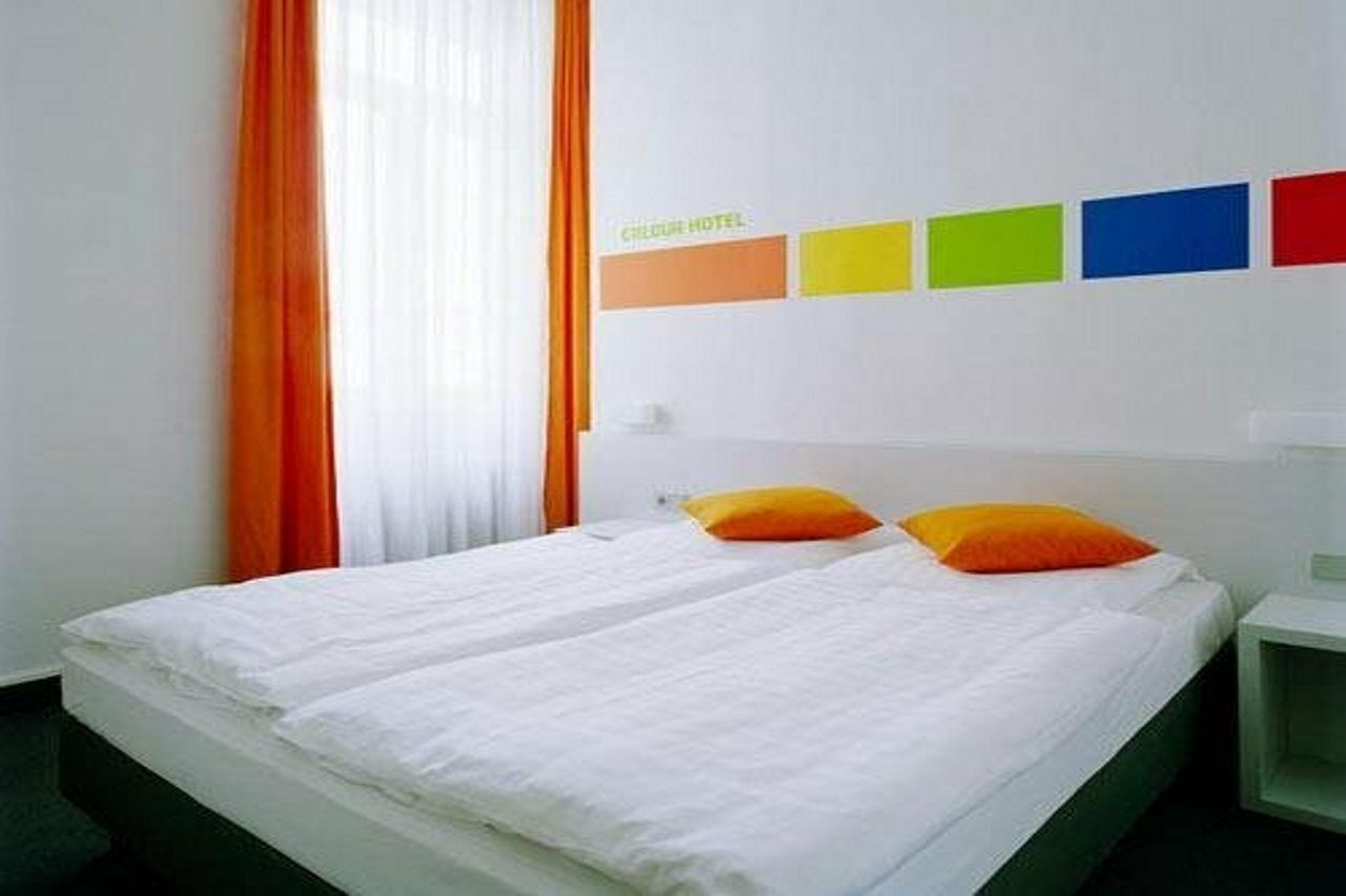 Colour Hotel Frankfurt nad Mohanem Pokoj fotografie